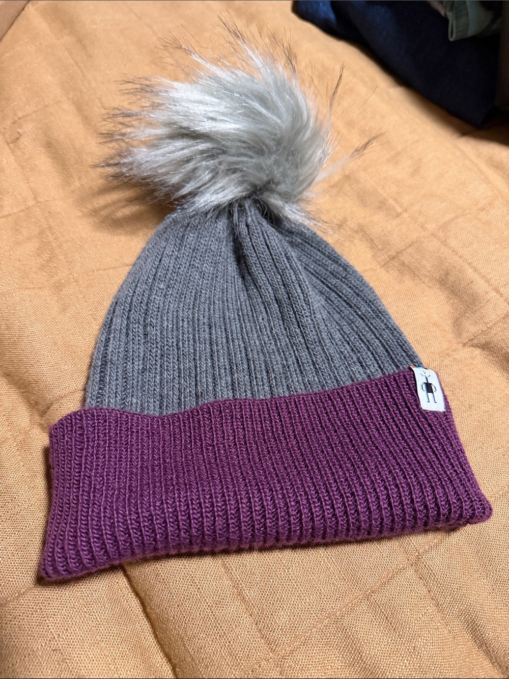 Smartwool Gray Knit Beanie with Purple Cuff and Light Gray Faux Fur Pom